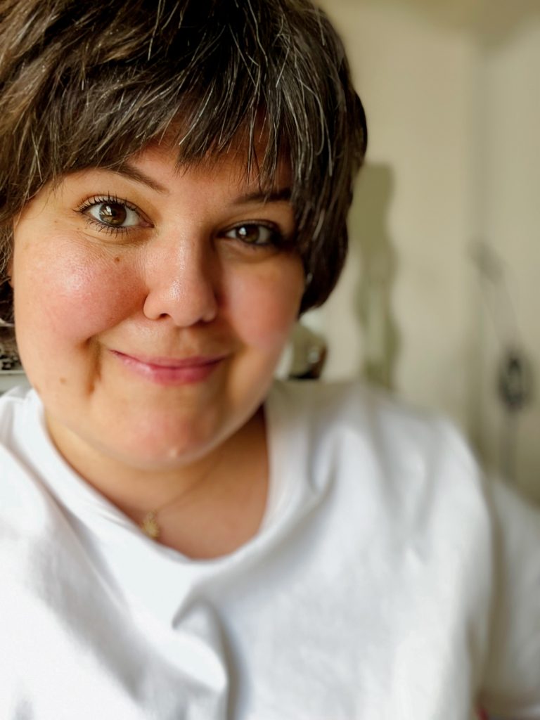 Boglarka Babiczki Vocal Coach TraLLark Gesangsstudio Sängerin